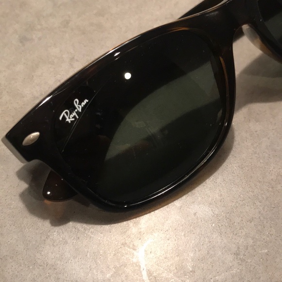 BRAND NEW Ray Ban Wayfarer Classic Sunglasses - Picture 5 of 8